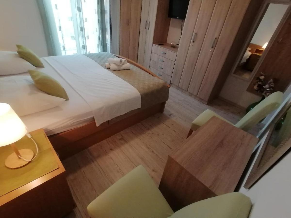 Apartmani Niki Hvar Đảo Hvar Ngoại thất bức ảnh
