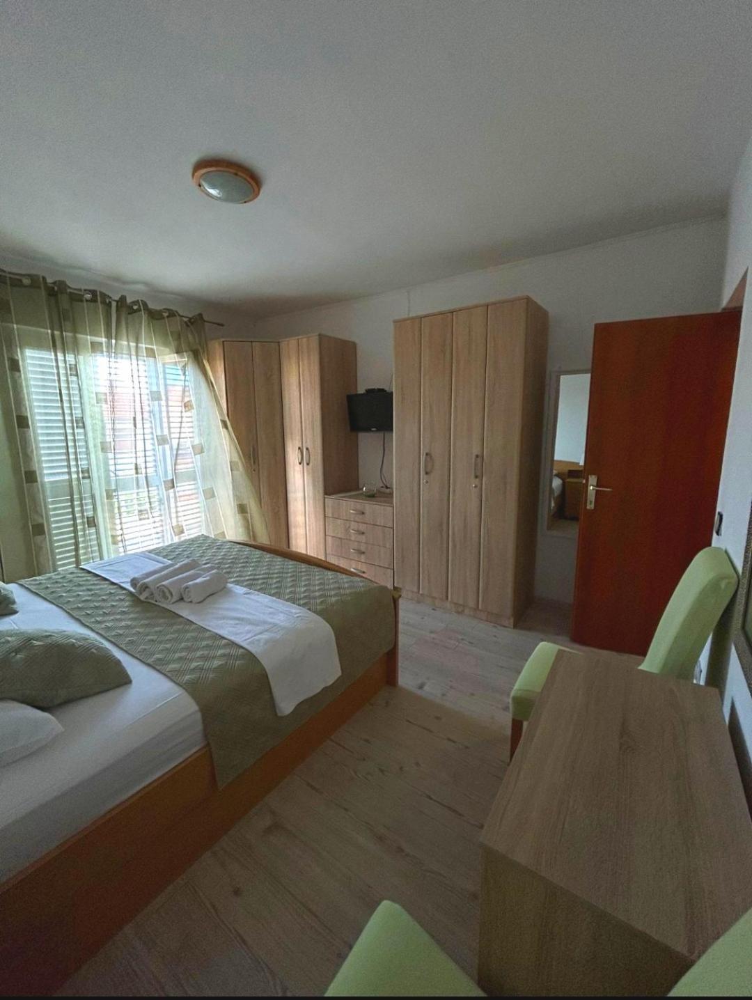 Apartmani Niki Hvar Đảo Hvar Ngoại thất bức ảnh