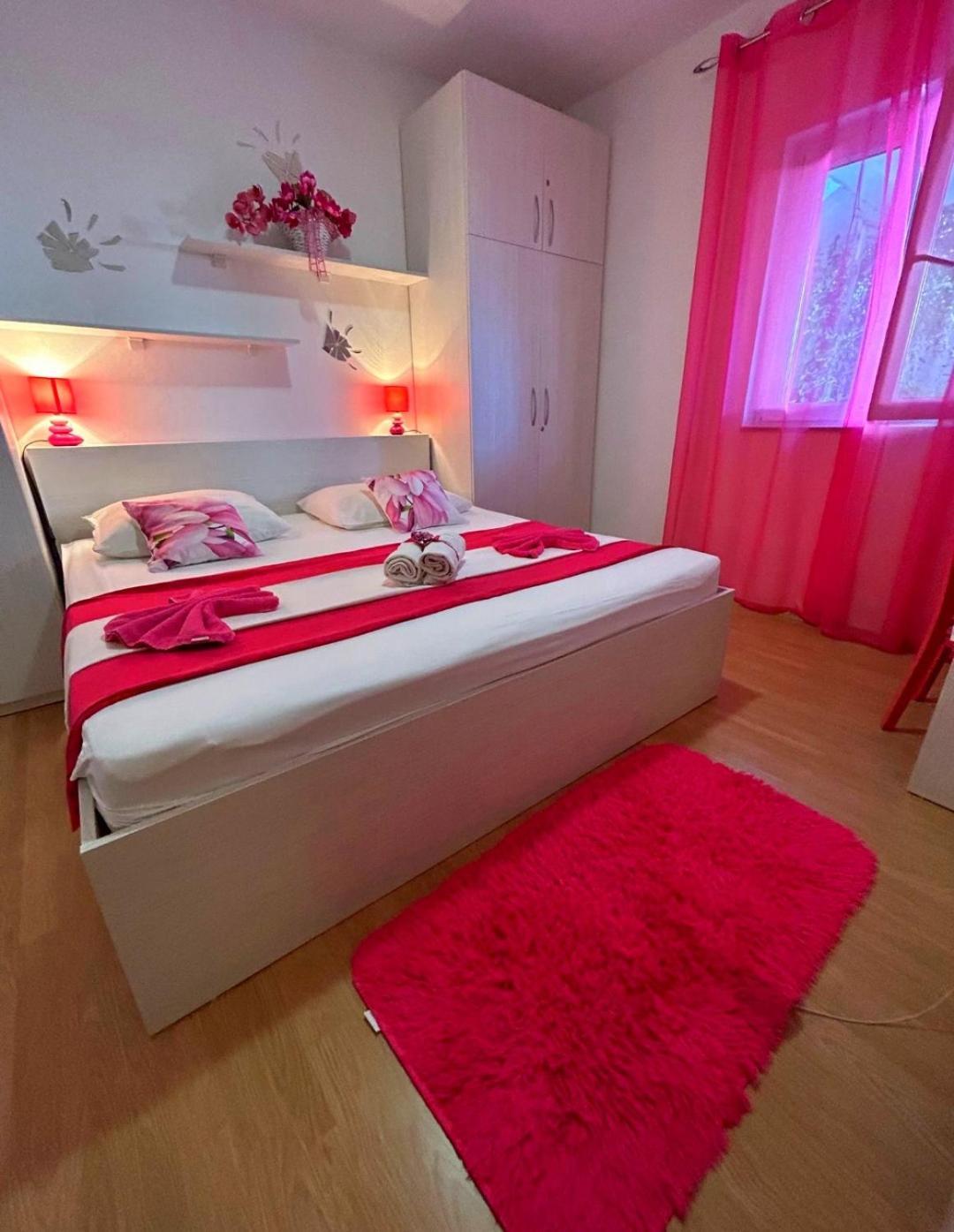 Apartmani Niki Hvar Đảo Hvar Ngoại thất bức ảnh